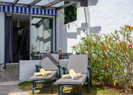 Newly Renovated 2 Bedroom Beachfront House Sitio de Calahonda Eksteriør bilde