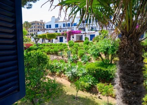 Newly Renovated 2 Bedroom Beachfront House Sitio de Calahonda Eksteriør bilde